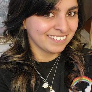 Meet your Posher, Maya